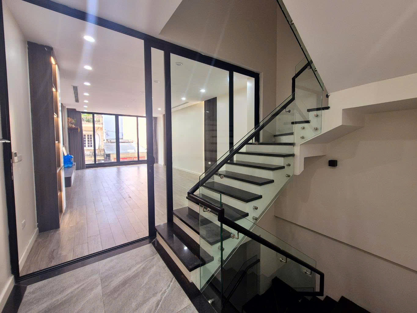 Nhà Phân lô 59m 6 Tầng- Vỉa hè Kinh Doanh | Thang máy - View Công Viên. Đường xe tải đua chỉ hơn 10 Tỷ
